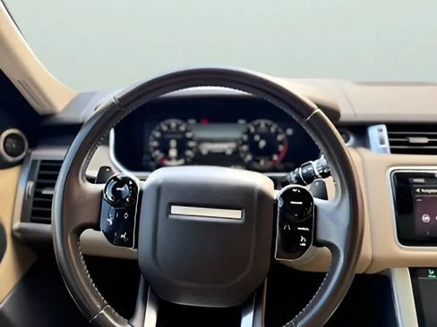 Used 2018 Land Rover Range Rover Sport Supercharged AWD/4WD image 28