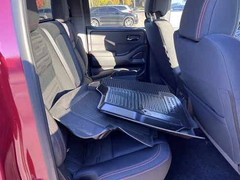 Used 2023 Nissan Frontier PRO-4X w/ Pro Convenience Package image 18