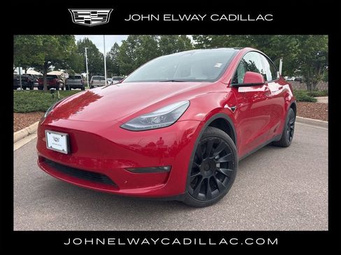 Used 2023 Tesla Model Y Long Range AWD/4WD image 1