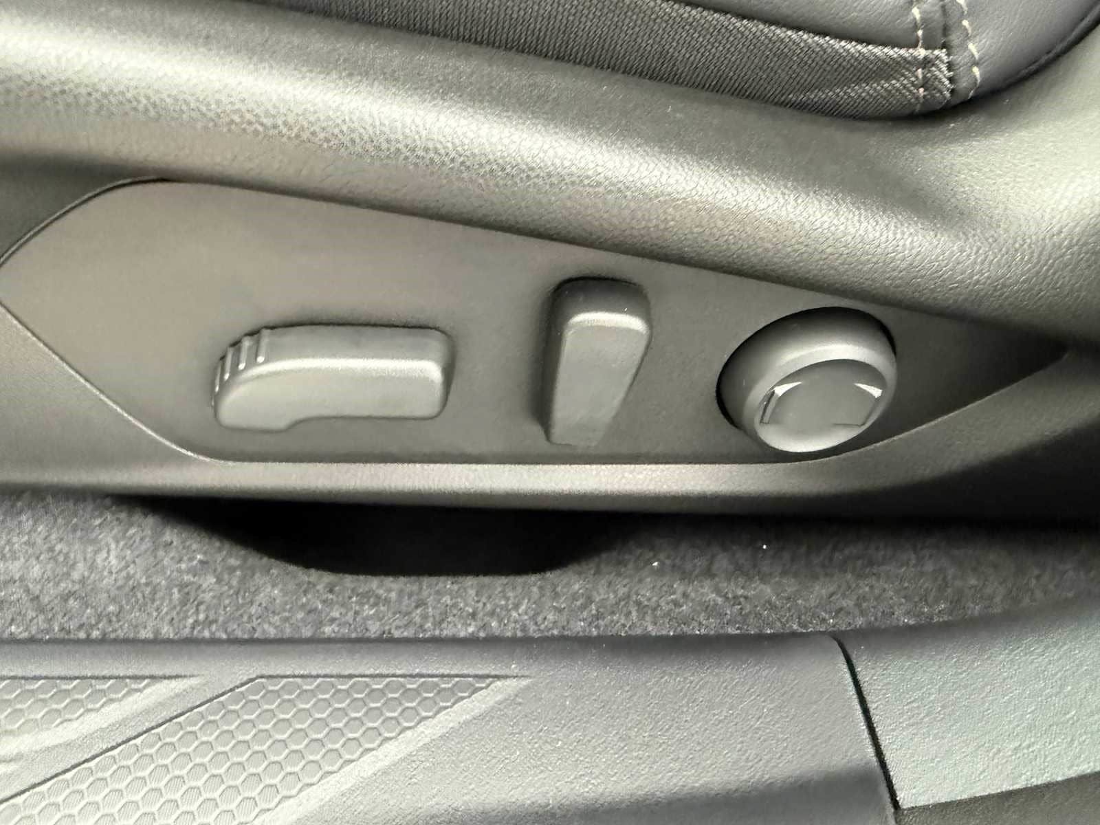New 2026 Subaru Outback Limited XT AWD/4WD image 8