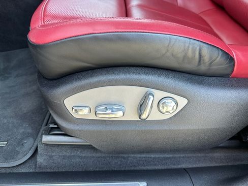 Used 2023 Porsche Macan S AWD/4WD image 17