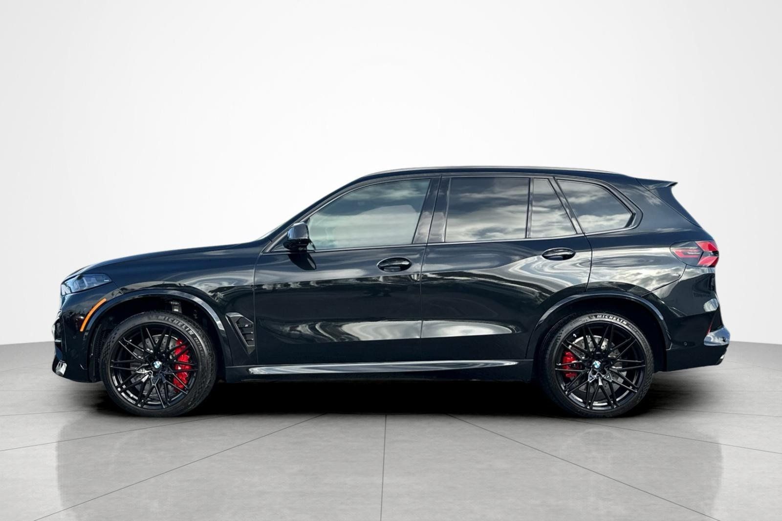 Used 2026 BMW X5 M Competition w/ Executive Package AWD/4WD image 2