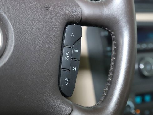 Used 2009 Buick Lucerne CXL w/ Driver Confidence Package image 34