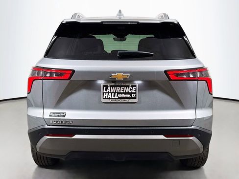 Used 2025 Chevrolet Equinox LT w/ Convenience Package II FWD image 5