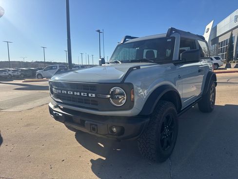 Used 2024 Ford Bronco Black Diamond image 8