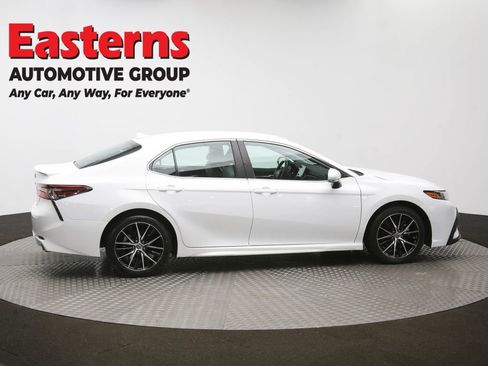Used 2024 Toyota Camry SE FWD image 39