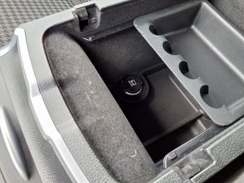 Used 2023 Dodge Charger GT image 13