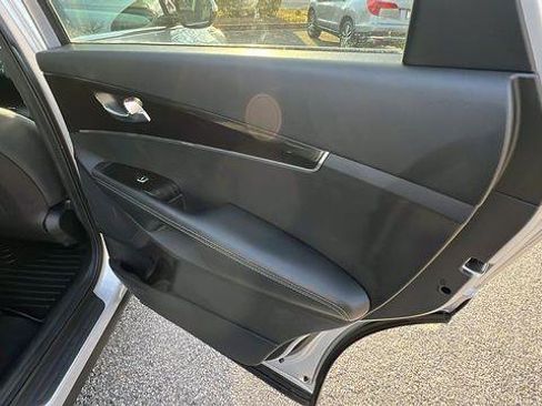 Used 2019 Kia Sorento L FWD image 17