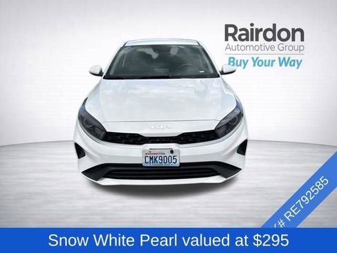 Used 2024 Kia Forte LXS FWD image 2