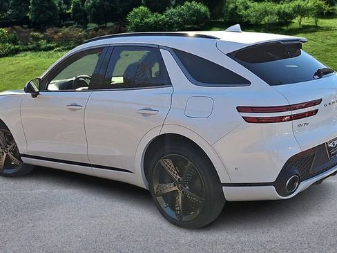 Certified 2025 Genesis GV70 3.5T Sport w/ Sport Advanced Package image 6