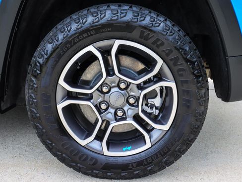 Used 2022 Jeep Grand Cherokee Trailhawk w/ Advanced Protech Group II AWD/4WD image 24
