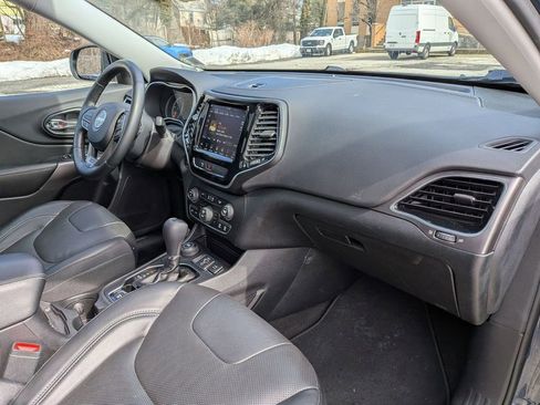 Certified 2019 Jeep Cherokee Limited image 26