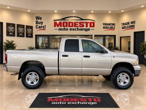 Used 2003 Dodge Ram 2500 Truck SLT AWD/4WD image 2