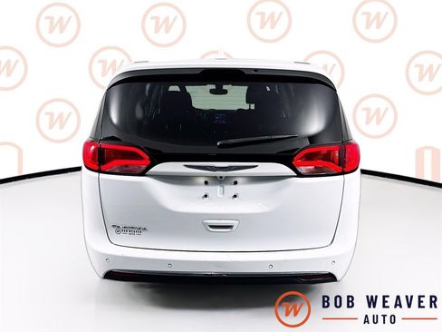 Used 2019 Chrysler Pacifica Touring Plus FWD image 7