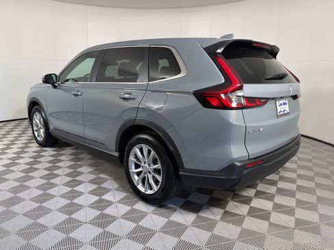 Used 2023 Honda CR-V EX image 3