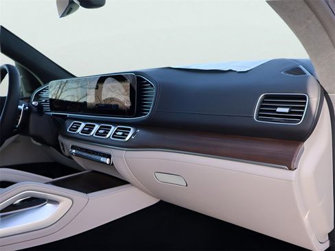 New 2026 Mercedes-Benz GLE 63 AMG S image 12