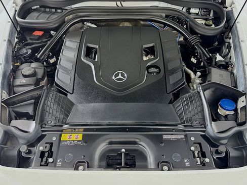 Used 2024 Mercedes-Benz G 550 image 12