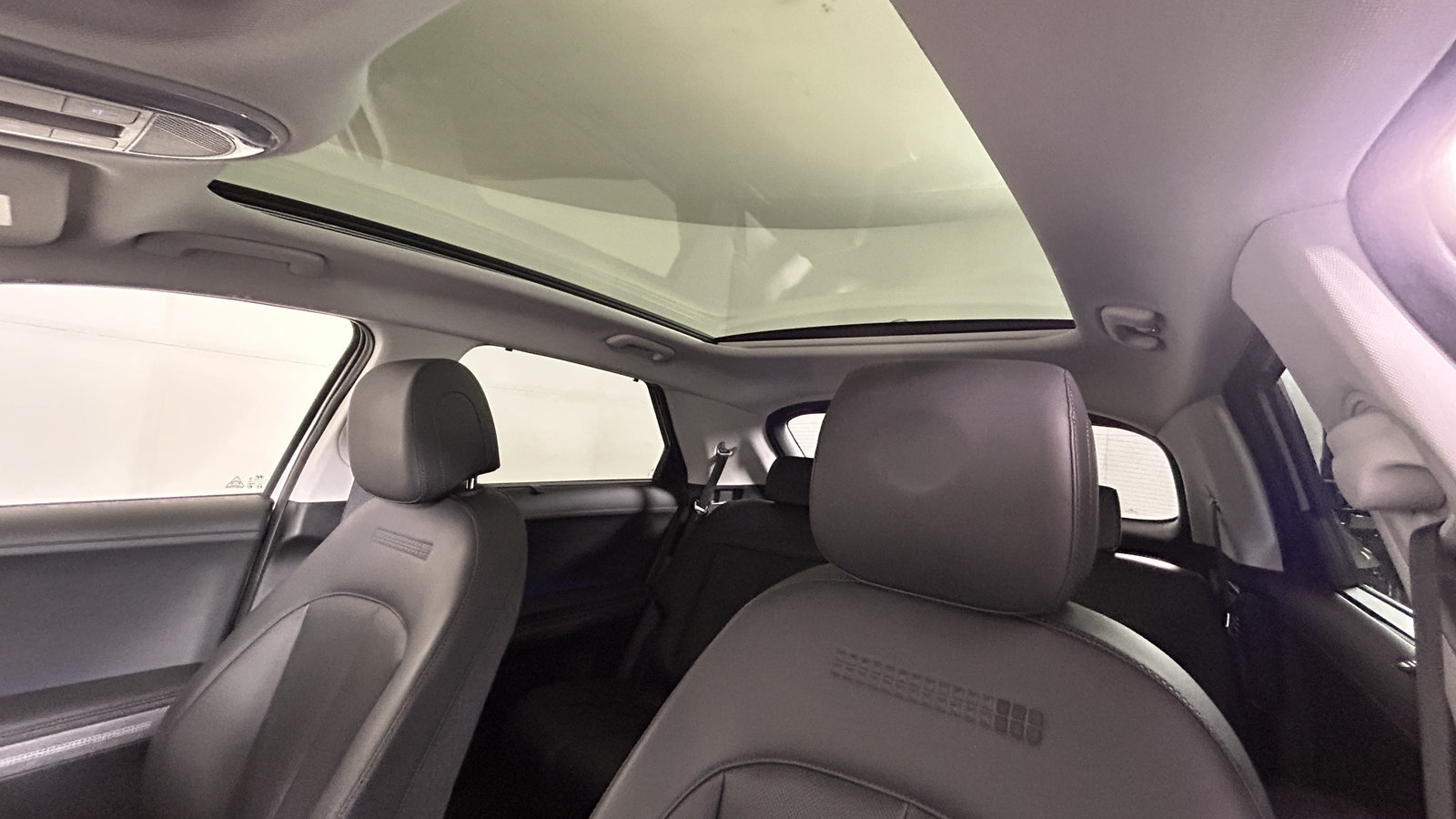 Used 2025 Hyundai Ioniq 5 Limited AWD/4WD image 16