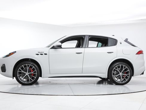 New 2026 Maserati Grecale Modena AWD/4WD image 2