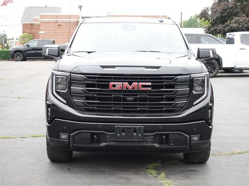 Used 2024 GMC Sierra 1500 Elevation w/ Elevation Premium Package AWD/4WD image 5
