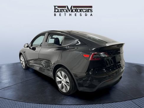 Used 2023 Tesla Model Y Long Range AWD/4WD image 3