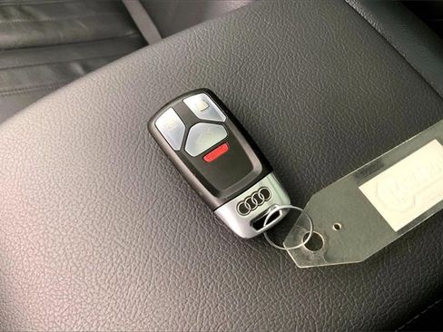 Used 2019 Audi Q5 2.0T Premium Plus w/ Premium Plus Package image 11