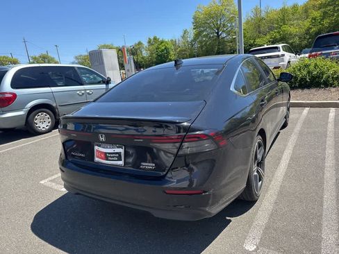 Used 2023 Honda Accord Sport image 13