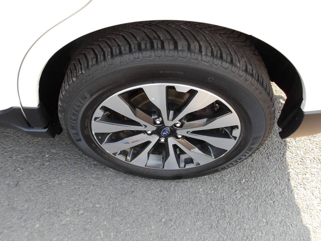 Used 2017 Subaru Outback 2.5i Limited AWD/4WD image 27