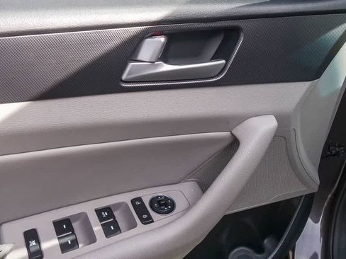 Used 2016 Hyundai Sonata Sport w/ Option Group 1V image 20