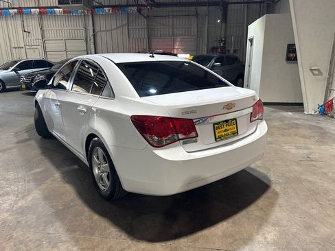 Used 2014 Chevrolet Cruze LT FWD image 3
