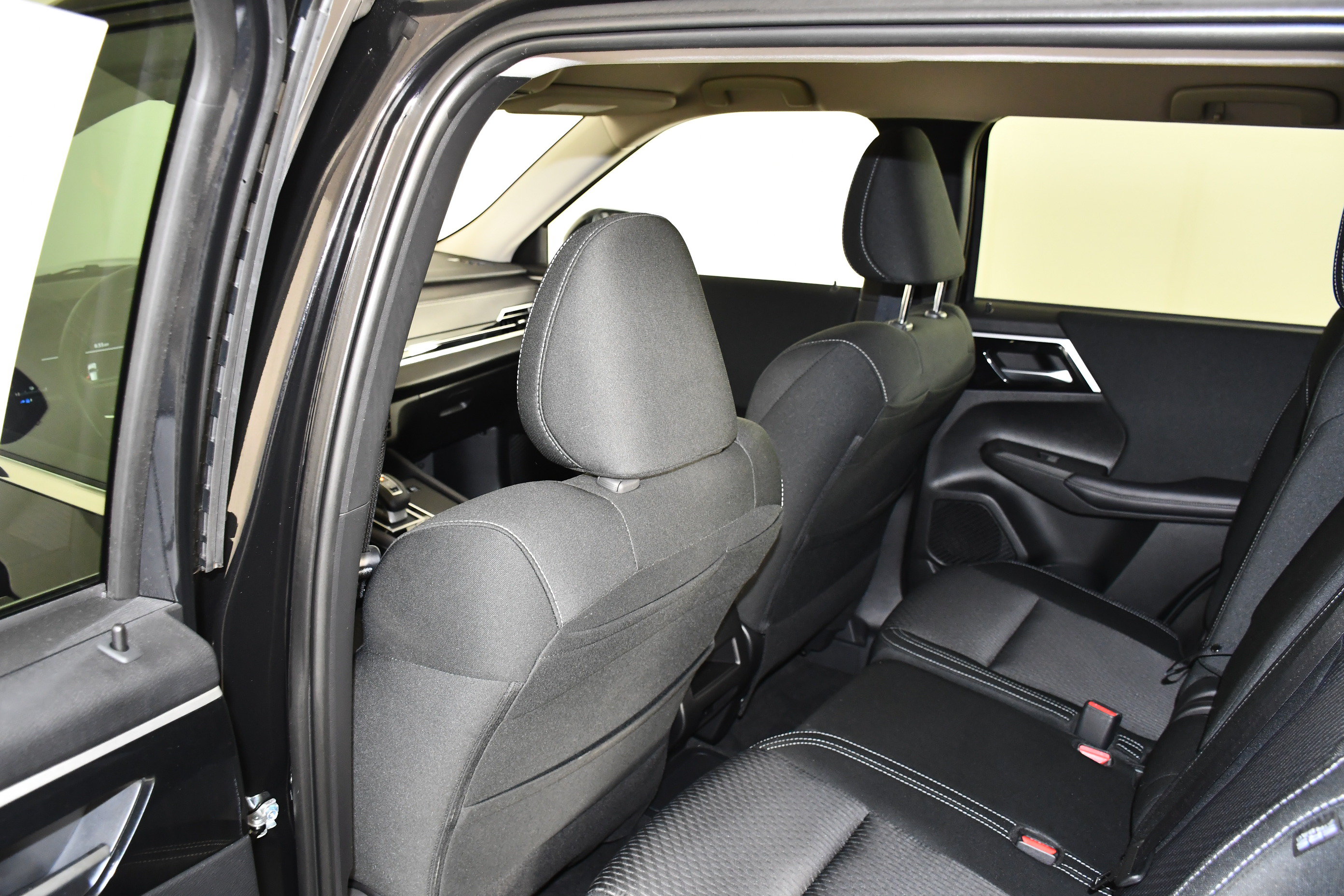 Used 2025 Mitsubishi Outlander ES AWD/4WD image 45