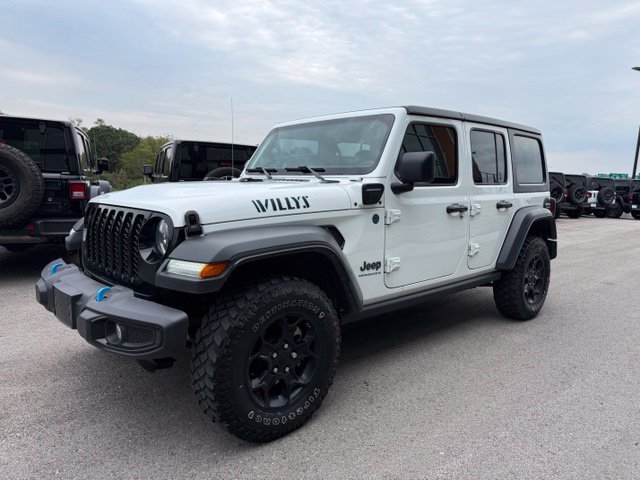 Used 2023 Jeep Wrangler Unlimited w/ Cold Weather Group AWD/4WD image 7