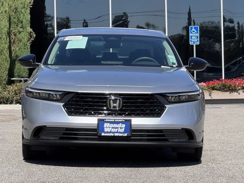 Certified 2025 Honda Accord SE image 7