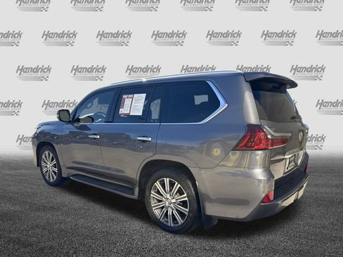 Used 2017 Lexus LX 570 4WD w/ Luxury Package image 8