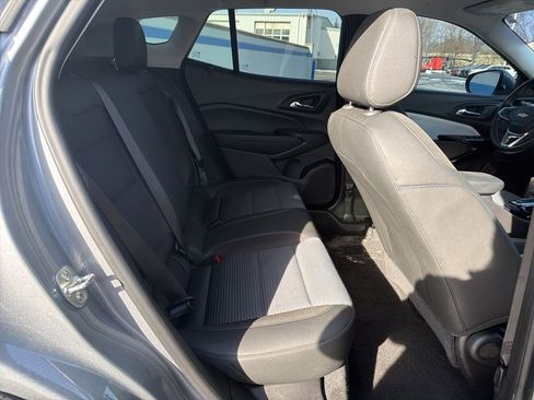 Used 2024 Chevrolet Trax LT w/ Driver Confidence Package image 22