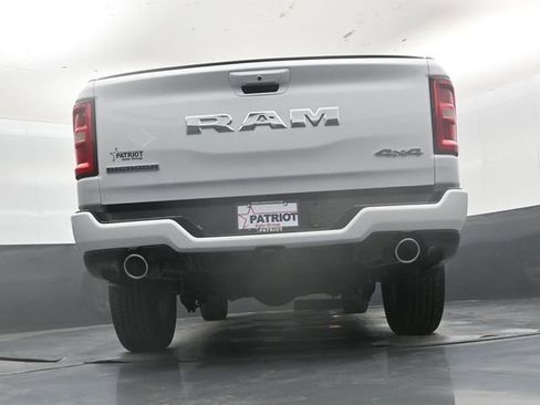 New 2026 RAM 1500 4x4 Crew Cab image 40