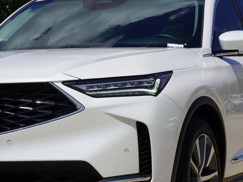 Used 2025 Acura MDX SH-AWD w/ Technology Package image 4