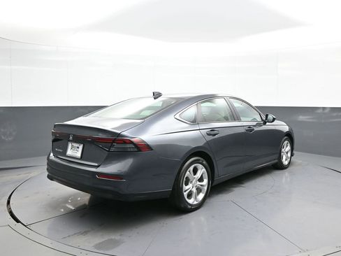 Certified 2023 Honda Accord LX image 6