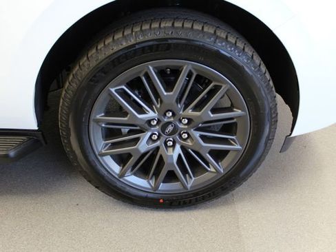 New 2026 Ford Expedition Max Platinum AWD/4WD image 5