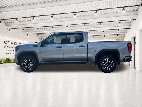 Used 2025 GMC Sierra 1500 AT4 w/ AT4 Premium Package AWD/4WD image 9