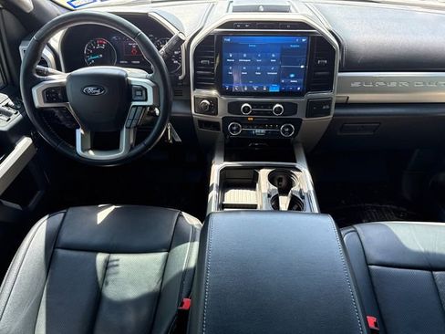 Used 2022 Ford F250 Lariat w/ Lariat Value Package AWD/4WD image 11