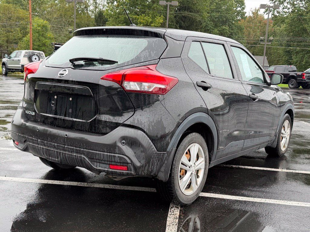 Used 2020 Nissan Kicks S FWD image 6