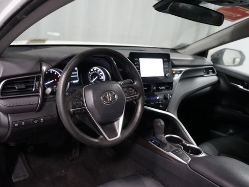 Used 2024 Toyota Camry LE image 7