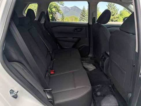Used 2025 Nissan Rogue S AWD/4WD image 18