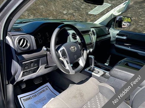 Used 2018 Toyota Tundra SR5 w/ SR5 Upgrade Package AWD/4WD image 10