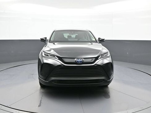 Used 2024 Toyota Venza LE AWD/4WD image 2