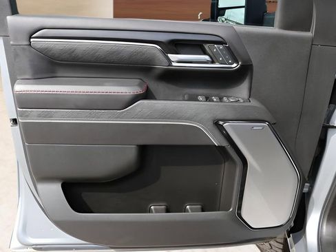 Used 2024 GMC Sierra 2500 AT4X w/ AT4X AEV Edition image 13