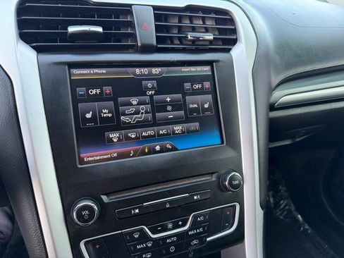 Used 2016 Ford Fusion SE FWD image 30