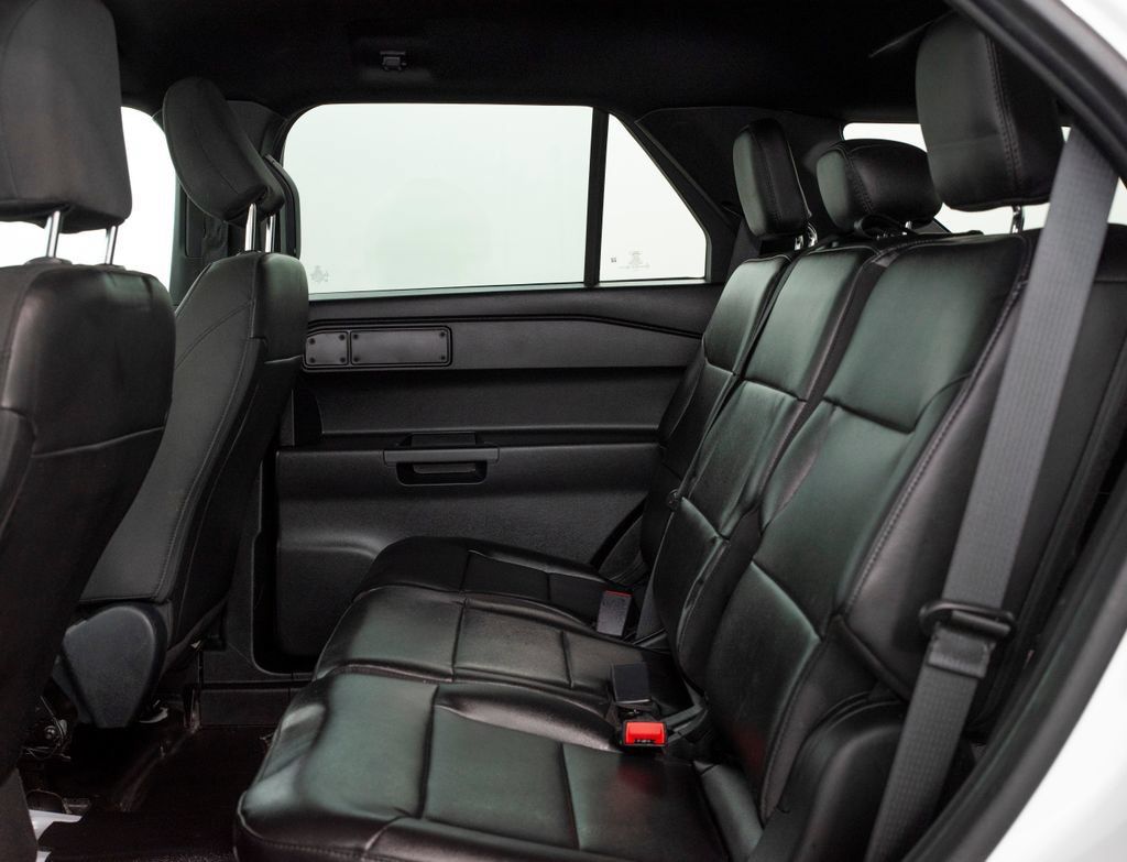Used 2021 Ford Explorer 4WD Police Interceptor image 11