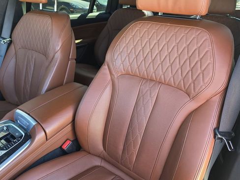 Used 2023 BMW X7 M60i image 15